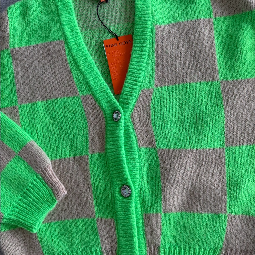 STINE GOYA Vibrant Green and Tan Knit Sweater - Picture 3 of 9